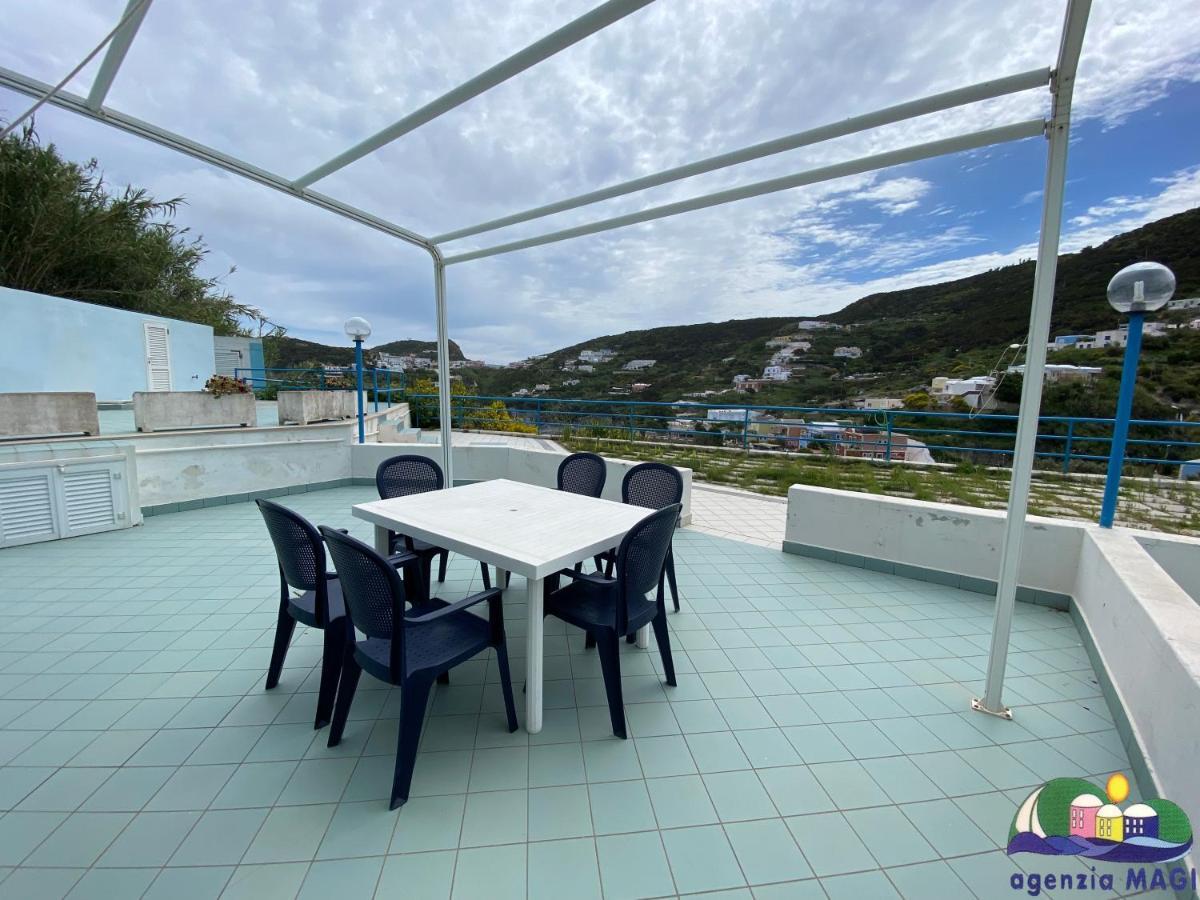 Magi - Appartamenti Maga Circe Ponza Exterior foto
