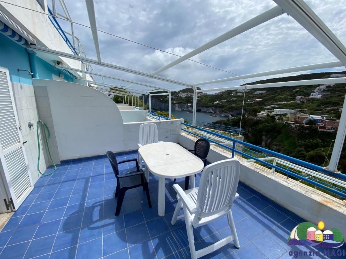 Magi - Appartamenti Maga Circe Ponza Exterior foto
