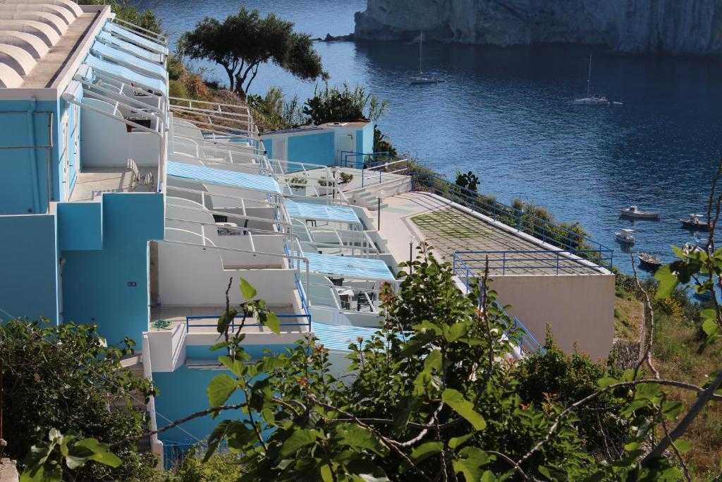 Magi - Appartamenti Maga Circe Ponza Exterior foto
