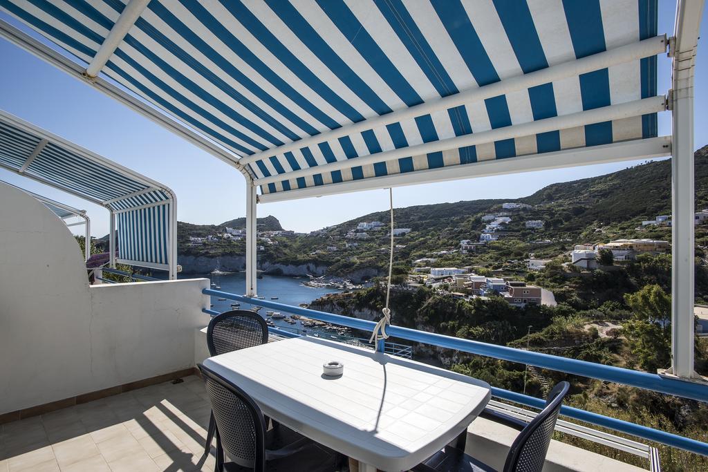Magi - Appartamenti Maga Circe Ponza Exterior foto