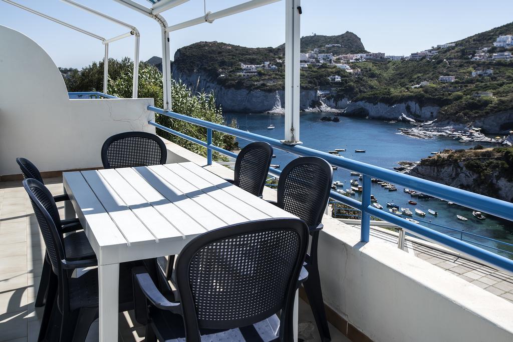 Magi - Appartamenti Maga Circe Ponza Exterior foto